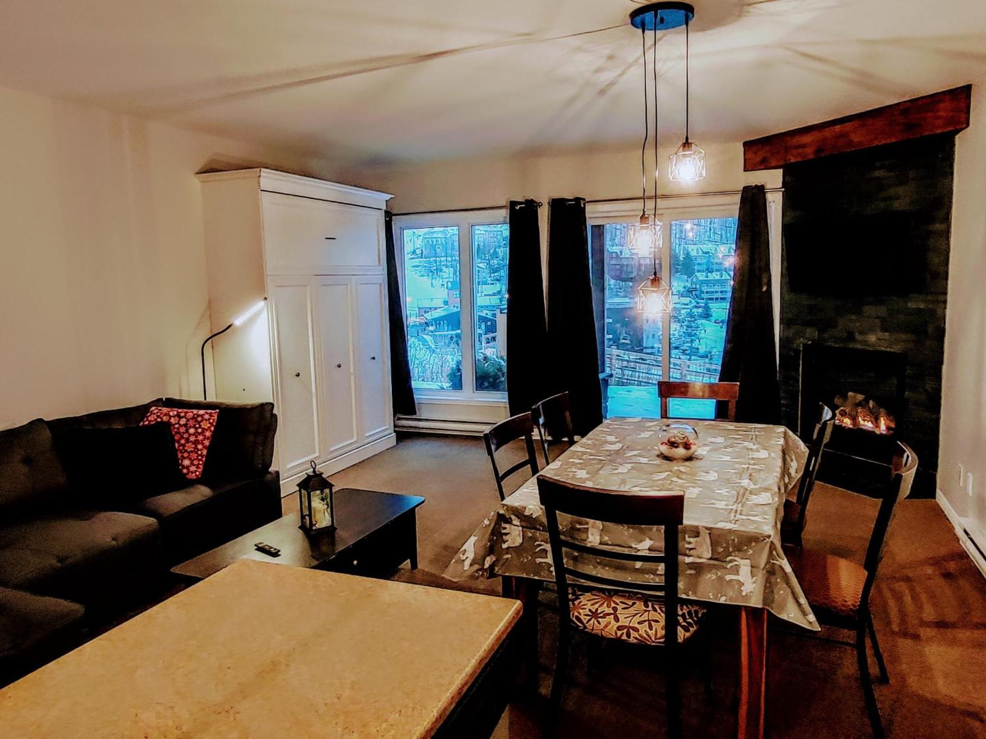 Au Pied Des Pentes Daire Bromont Dış mekan fotoğraf